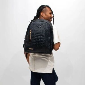 Tote&Carry Apollo XL Backpack Black Crocodile/Snake texture water-resistant TSA